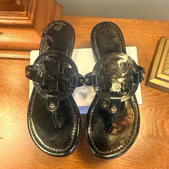 Tory Burch Black Miller Patent Leather Women's Sandals size 9 - Picture 5 of 12